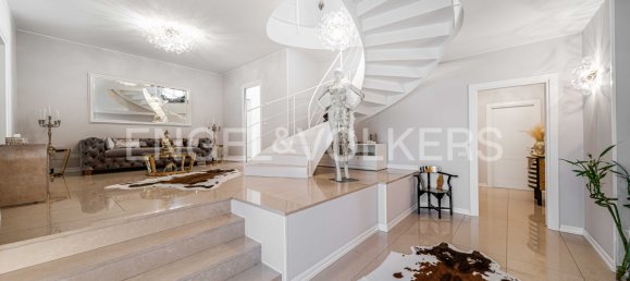 4 Schlafzimmer Villa in Tradate, Italy, Nr. 131076 3