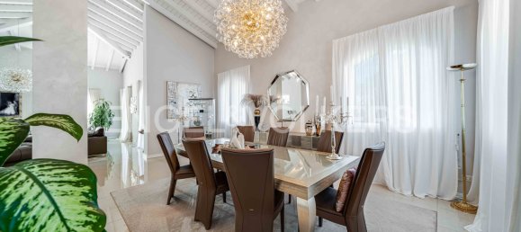 4 Schlafzimmer Villa in Tradate, Italy, Nr. 131076 7