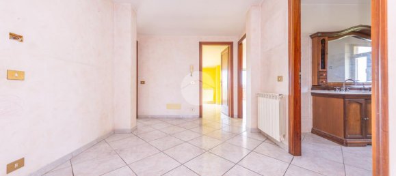Apartamento de 5 divisões em Guidonia Montecelio, Italy N.º 4773 25