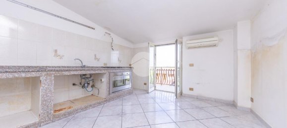 Apartamento de 5 divisões em Guidonia Montecelio, Italy N.º 4773 19