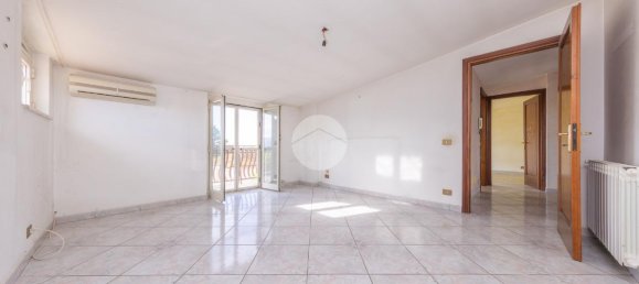 Apartamento de 5 divisões em Guidonia Montecelio, Italy N.º 4773 26