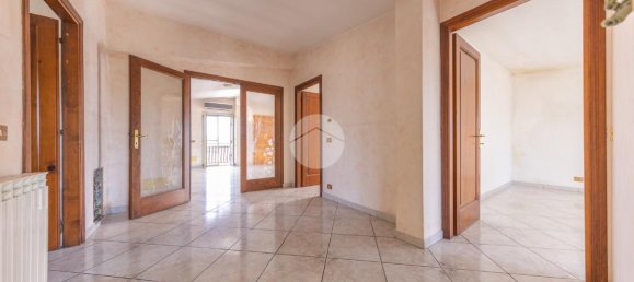 Apartamento de 5 divisões em Guidonia Montecelio, Italy N.º 4773 5