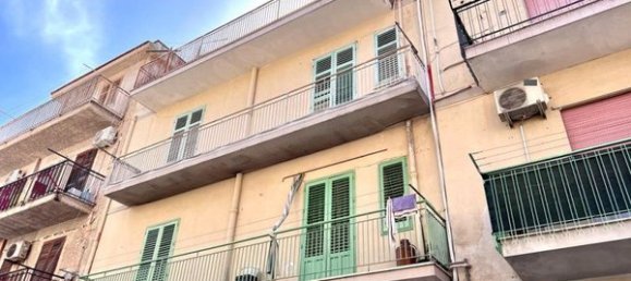 3 rooms Apartment in Ficarazzi, Italy No. 46094 4