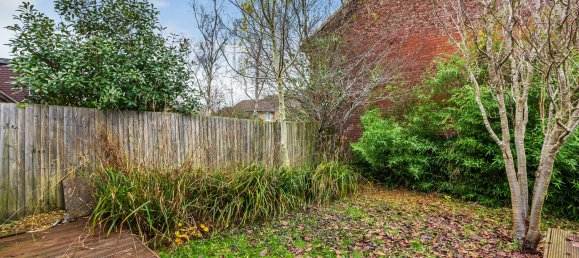 2 bedrooms House in Crawley, United Kingdom No. 1077 13