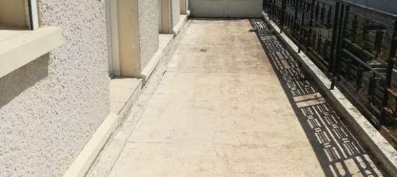 3 Schlafzimmer Doppelhaus in Saint-Denis-de-l'Hotel, France, Nr. 82460 8