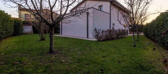5 rooms House in Castelfranco Veneto, Italy No. 127544 16