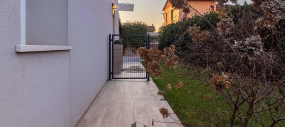 5 rooms House in Castelfranco Veneto, Italy No. 127544 17