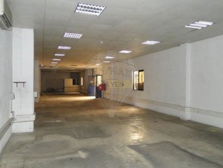 8026m² Warehouse in Amadora, Portugal No. 63821