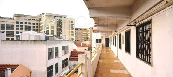 3 bedrooms Duplex in Costa da Caparica, Portugal No. 30480 18