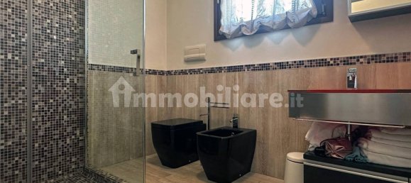 2 bedrooms House in San Felice del Benaco, Italy No. 299095 17