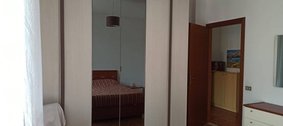 2 rooms Apartment in Besano, Italy No. 52158 11