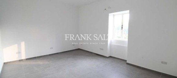 Bureau à Bormla, Malta 40m² No. 12731 6