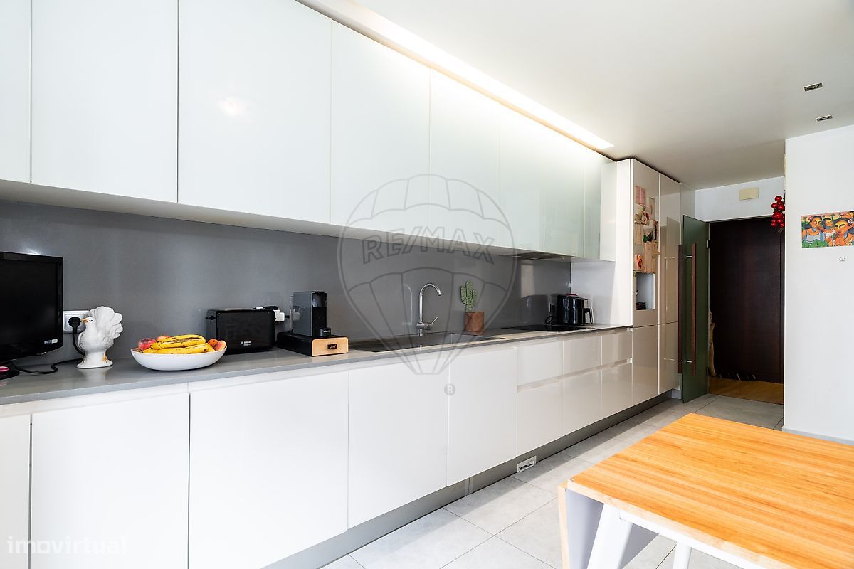 3 bedrooms Apartment in Marinha Grande, Portugal No. 197860