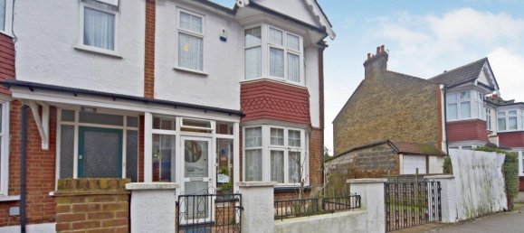 3 bedrooms Commercial property in London, United Kingdom No. 11578 17