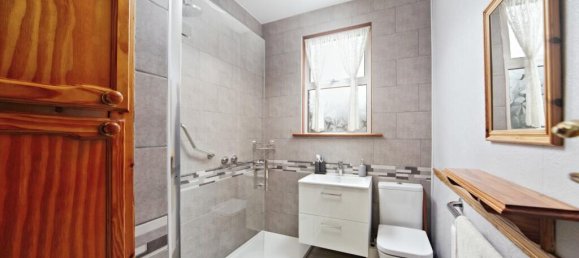 3 bedrooms Commercial property in London, United Kingdom No. 11578 12