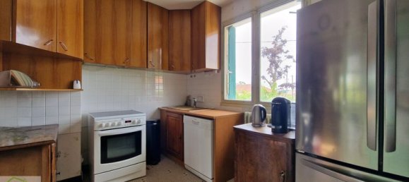 3 Schlafzimmer Haus in Saint-Sauvant, France, Nr. 312984 2