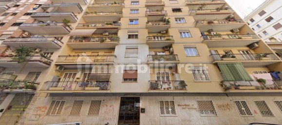 1 bedroom Apartment in Rome, Italy No. 350270 3