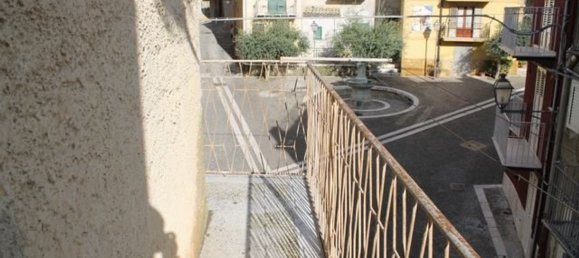 Дом с 3 комнатами в Чанчана, Италия № 161821 8