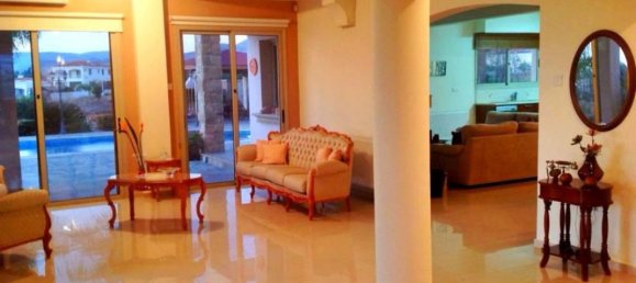 4 غرف نوم فيلا في Paphos, Cyprus رقم 2117 2