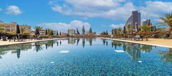 2 bedrooms Apartment in Limassol, Cyprus No. 11042 16