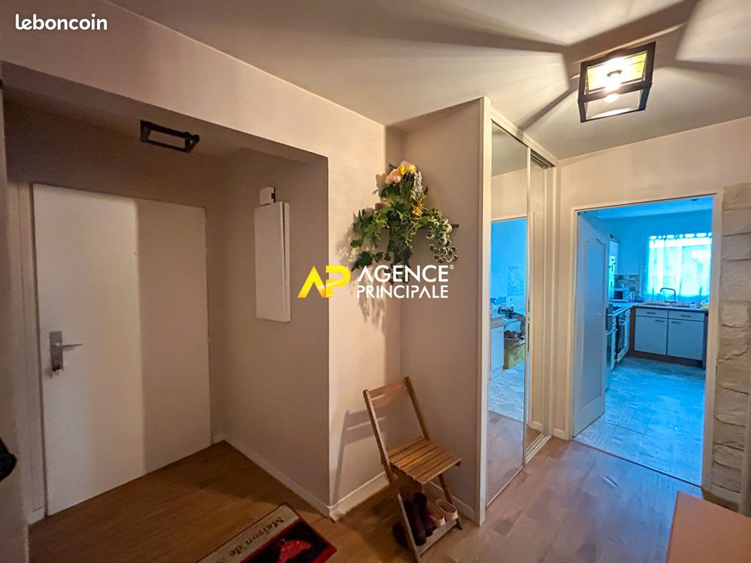 2 غرف نوم شقة في Bezons, France رقم 145482