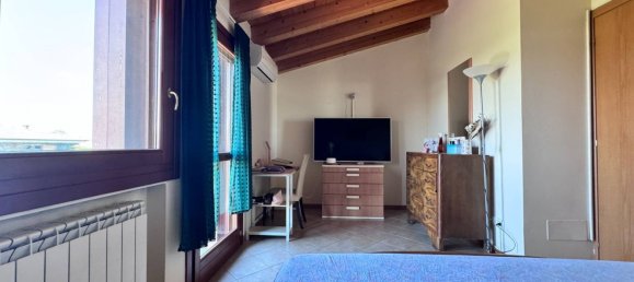 5 bedrooms House in Legnago, Italy No. 352956 12