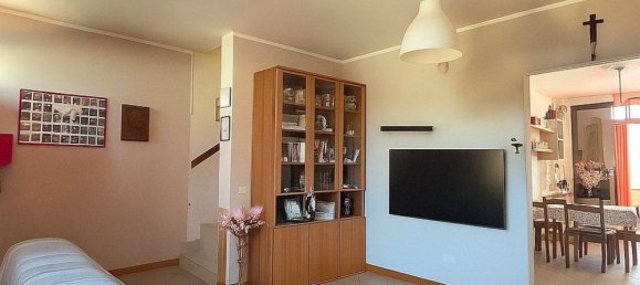 5 bedrooms House in Legnago, Italy No. 352956 5