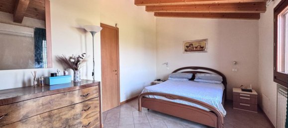 5 bedrooms House in Legnago, Italy No. 352956 11