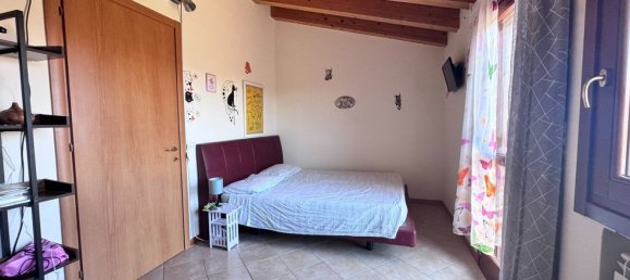 5 bedrooms House in Legnago, Italy No. 352956 8