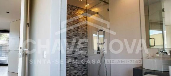 3 bedrooms House in Madalena, Portugal No. 18066 4