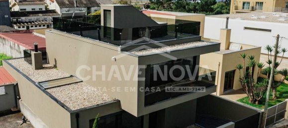 3 bedrooms House in Madalena, Portugal No. 18066 21