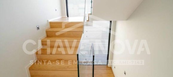 3 bedrooms House in Madalena, Portugal No. 18066 9