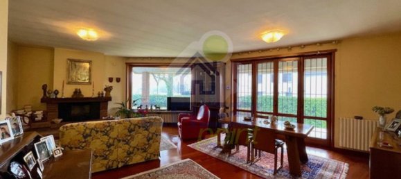 10 rooms Villa in Caorso, Italy No. 19642 11