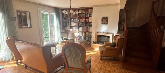 Casa de 4 dormitorios en Lesigny, France No. 173868 4