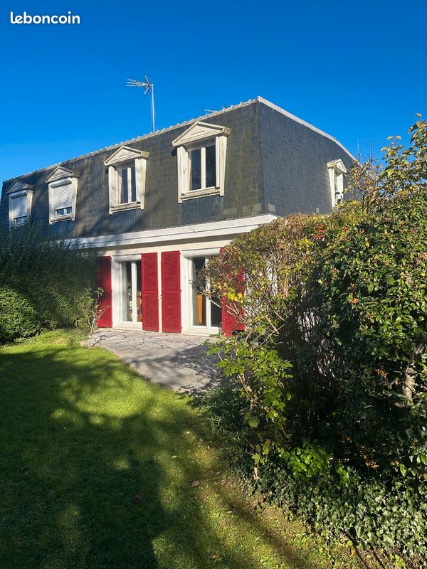 Casa de 4 dormitorios en Lesigny, France No. 173868