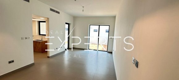 3 bedrooms Townhouse in Yas Island, UAE No. 66004 10