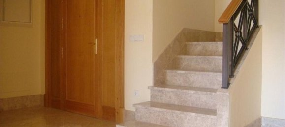 4 bedrooms Villa in Marbella, Spain No. 184404 7