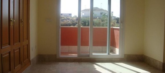 4 bedrooms Villa in Marbella, Spain No. 184404 5