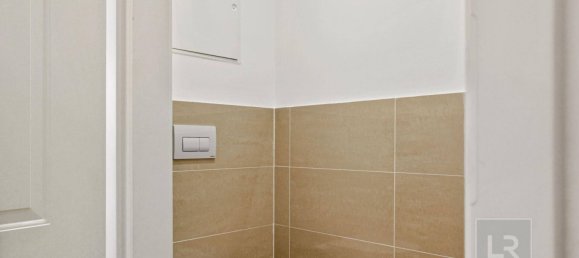 3 bedrooms Apartment in Liesing, Austria No. 32052 9