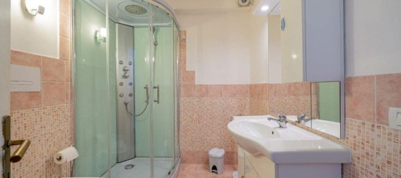 Квартира с 4 комнатами в Гольфо Аранчи, Италия № 226642 13