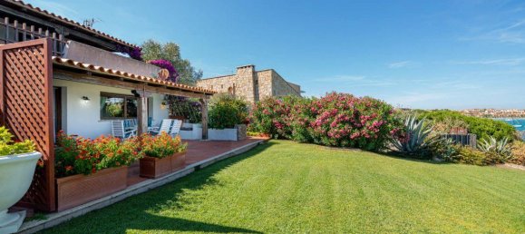 Квартира с 4 комнатами в Гольфо Аранчи, Италия № 226642 19