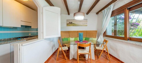 Квартира с 4 комнатами в Гольфо Аранчи, Италия № 226642 7