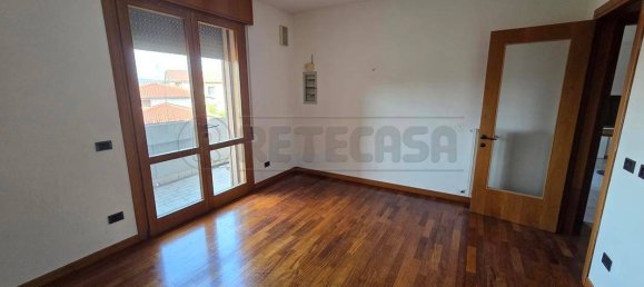 5 chambres Maison à Torri di Quartesolo, Italy No. 321736 15