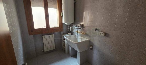 5 chambres Maison à Torri di Quartesolo, Italy No. 321736 20