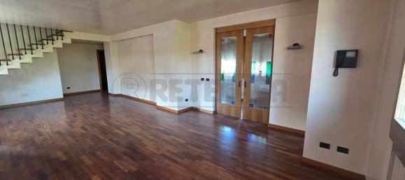 5 chambres Maison à Torri di Quartesolo, Italy No. 321736 9