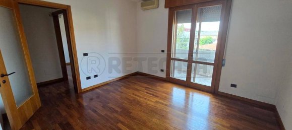 5 chambres Maison à Torri di Quartesolo, Italy No. 321736 14