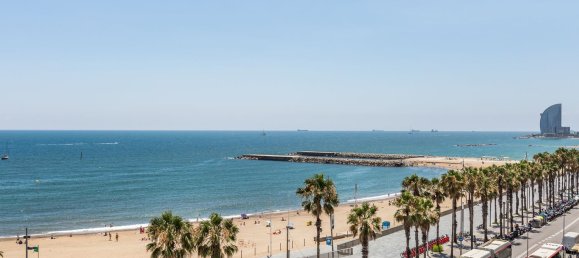 3 bedrooms Apartment in Ciutat Vella, Spain No. 28438 18