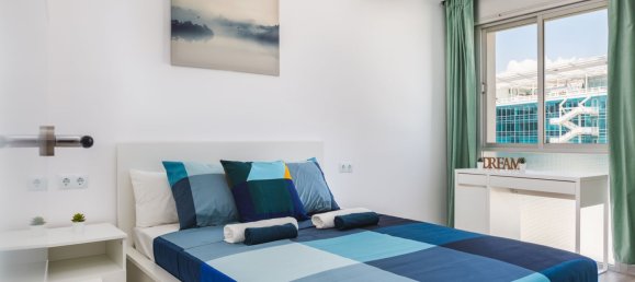 3 bedrooms Apartment in Ciutat Vella, Spain No. 28438 8