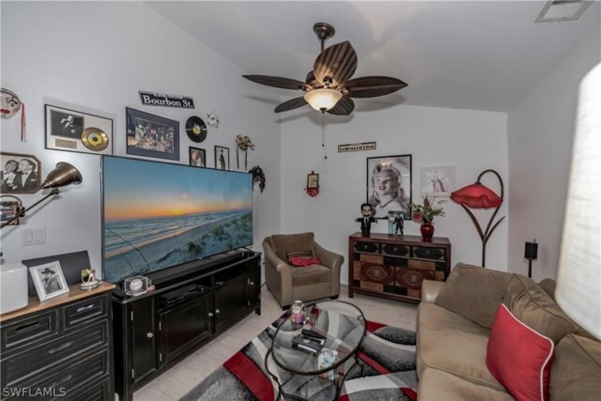 2 bedrooms House in Cape Coral, USA No. 427188