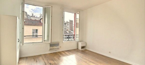 1 bedroom Duplex in Paris, France No. 171351 2